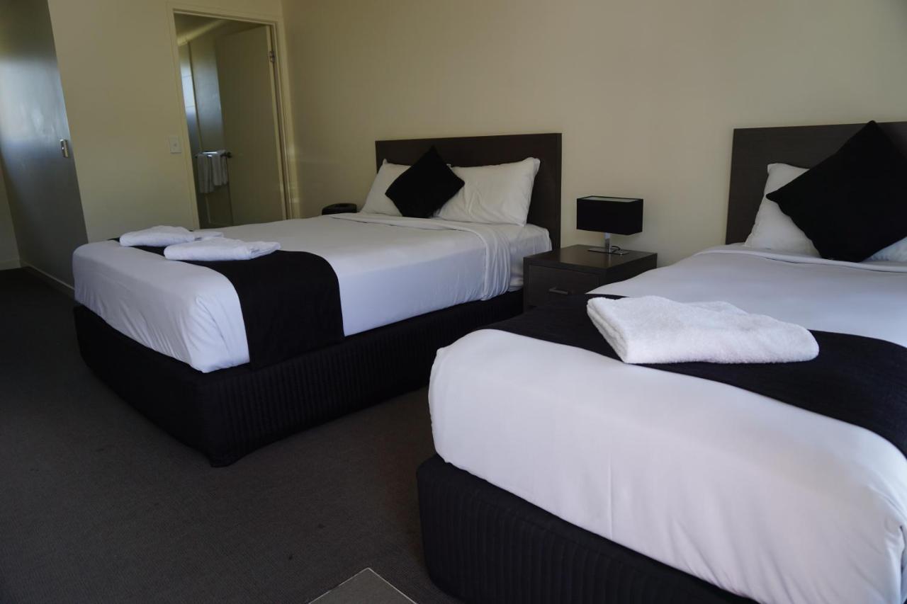Dooley'S Tavern & Motel Springsure Motel Springsure