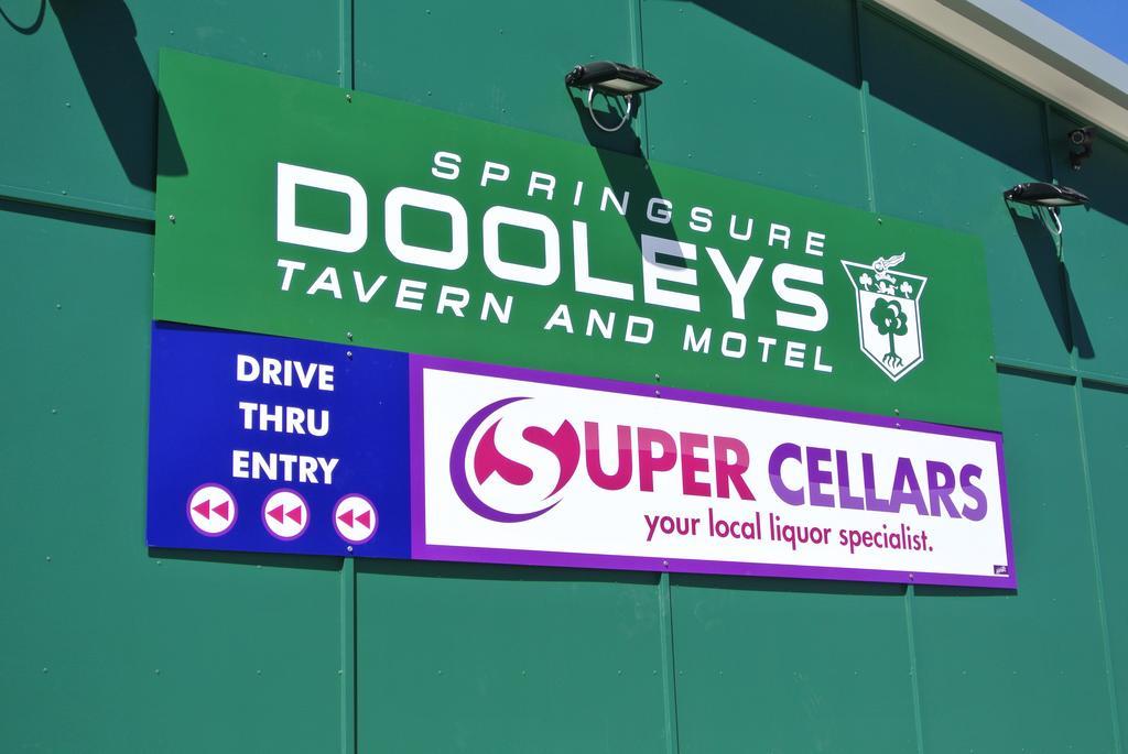 Motel Dooley'S Tavern & Motel Springsure